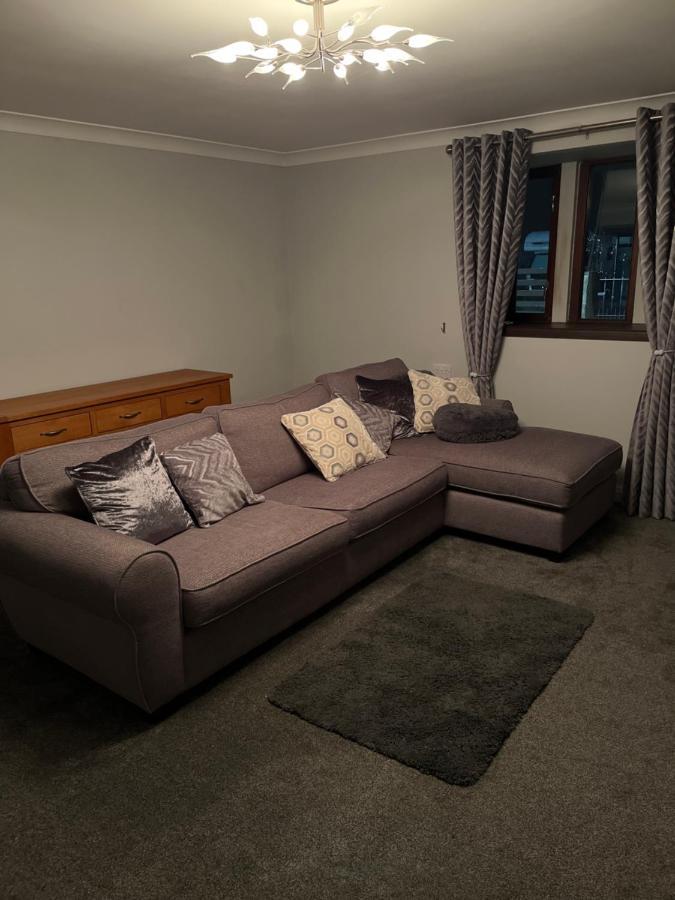The Farm House Modern Spacious 2 Bedroom Home At Tong Road Leeds Perfect For Contractors Free Secure Parking Pudsey Exterior foto