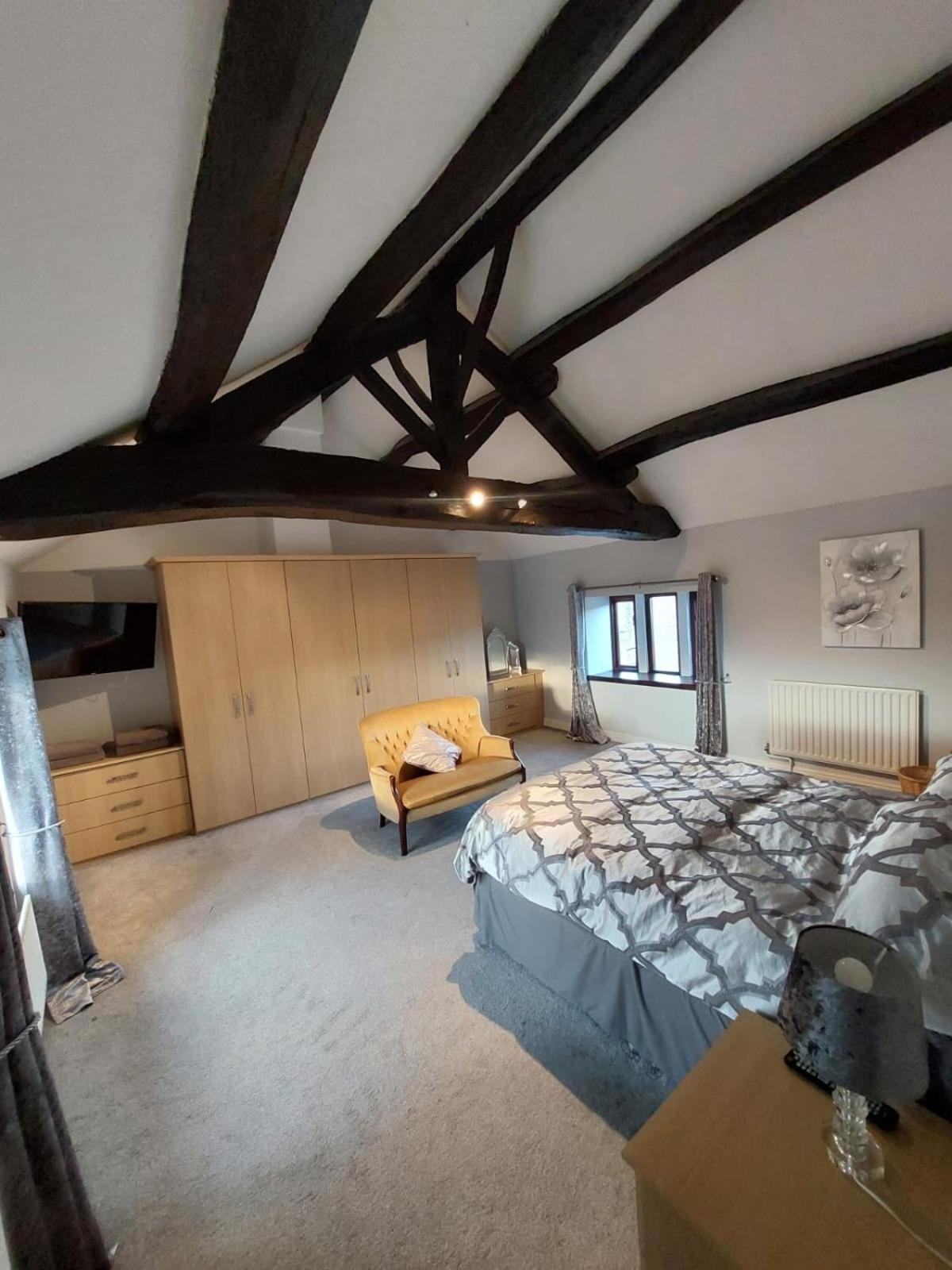The Farm House Modern Spacious 2 Bedroom Home At Tong Road Leeds Perfect For Contractors Free Secure Parking Pudsey Exterior foto